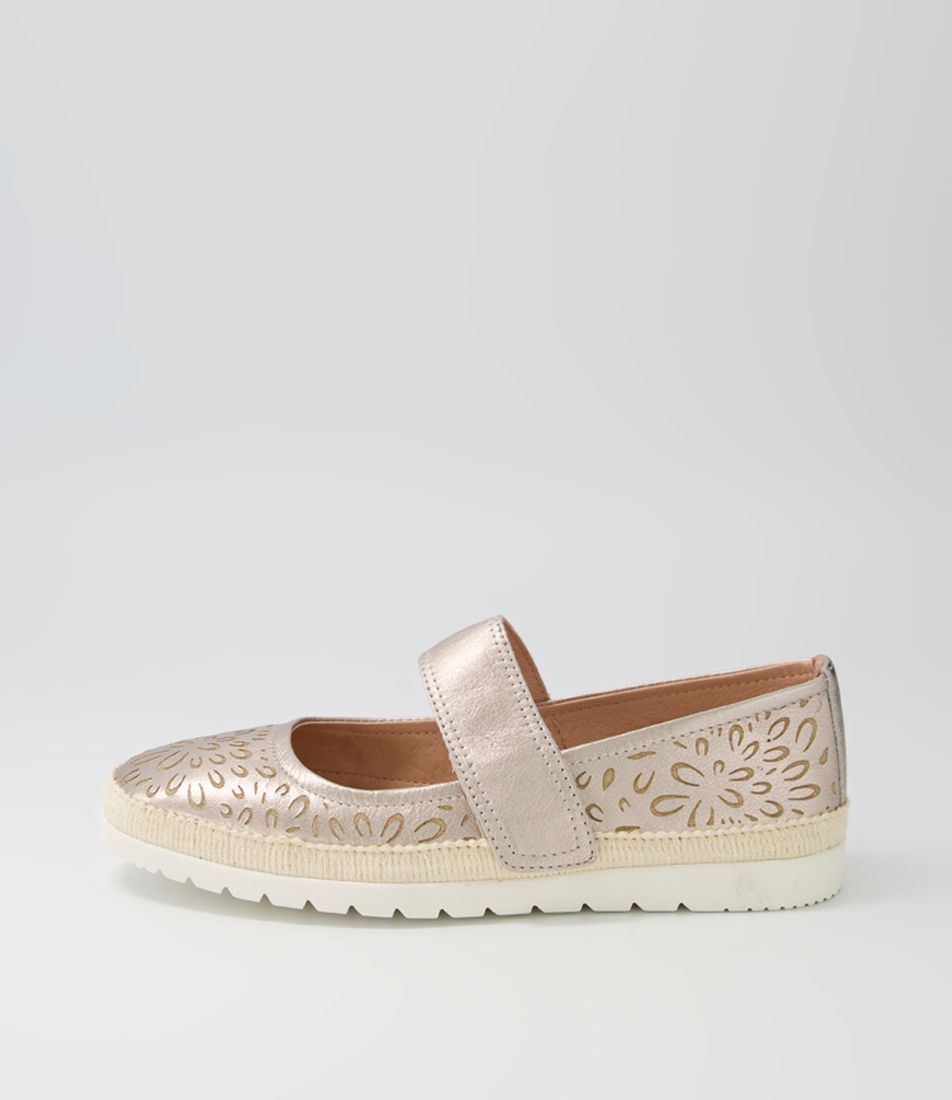 Aine Platinum Leather Flat Shoes