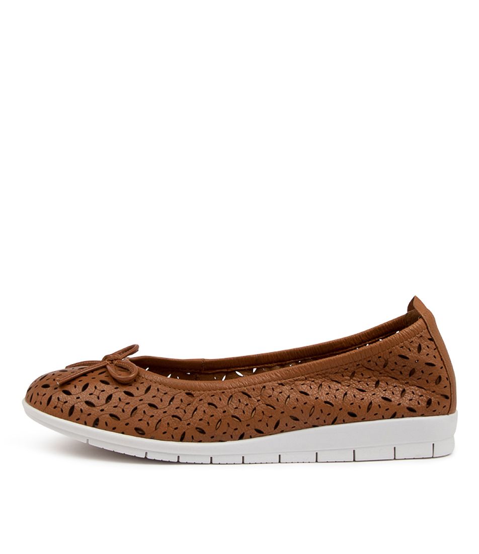 FONDAS DK TAN LEATHER