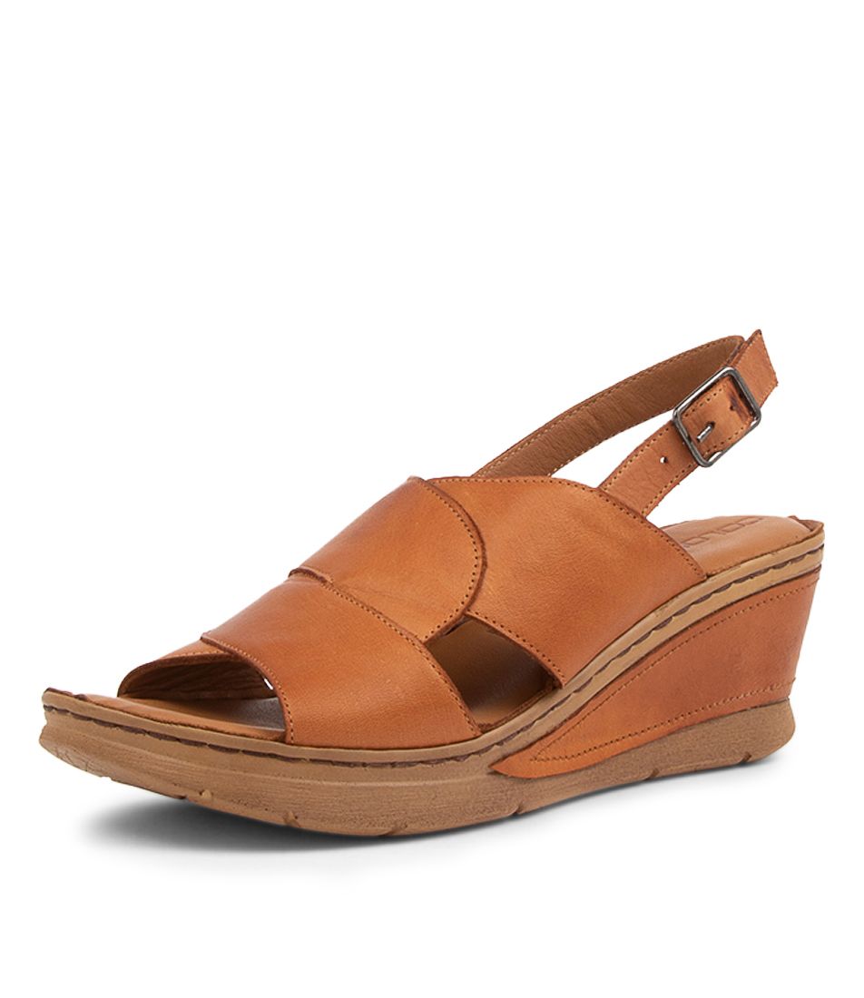 Bravio Tan Leather Sandals