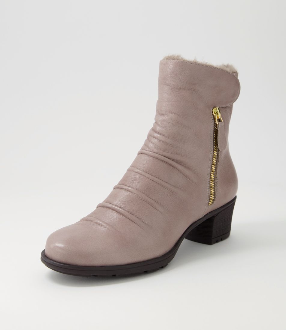 Igloo Donkey Leather Ankle Boots