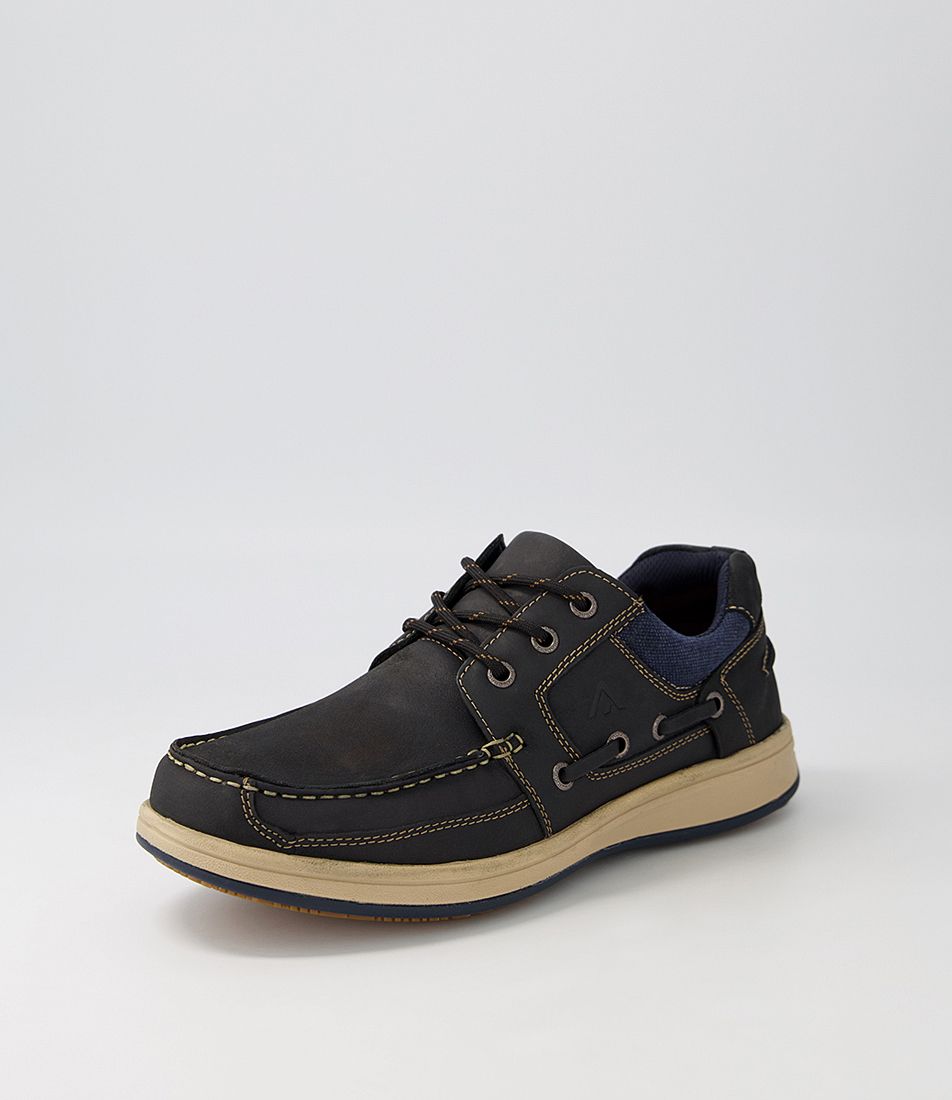 Coron Navy Oil Nubuck Boat Shoes