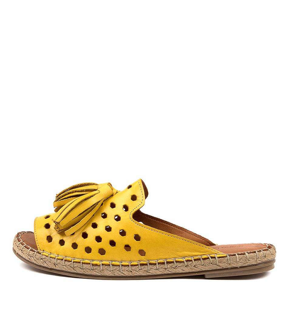 PAMIL YELLOW LEATHER