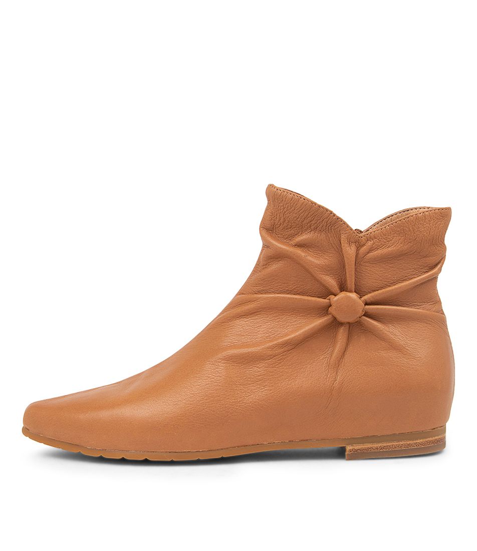 SAINTS DARK TAN LEATHER ANKLE BOOTS