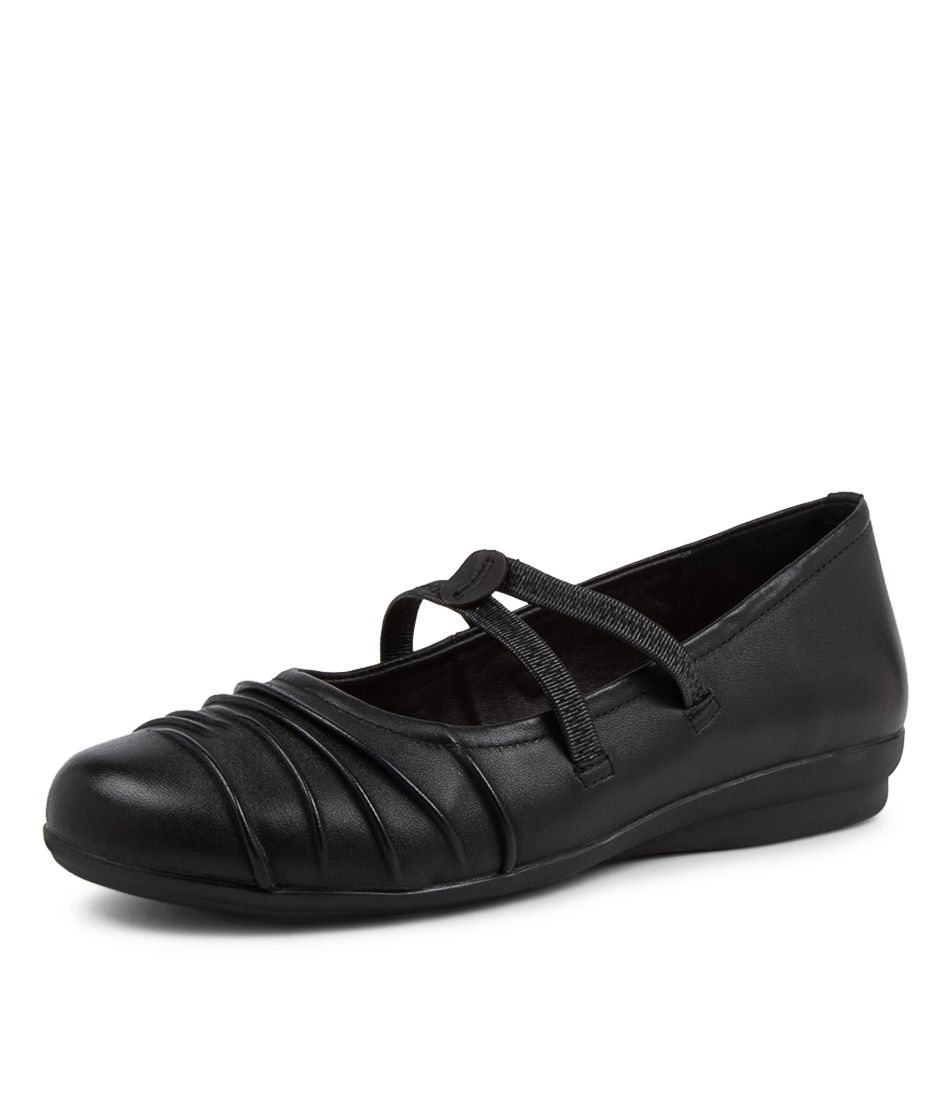 Janda2 Black Leather Slip-On Shoes