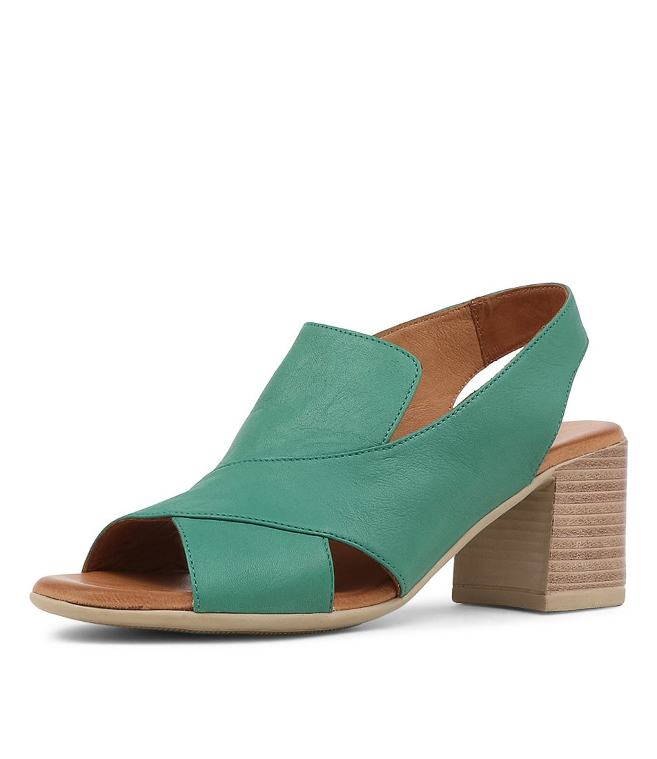 Wondir Emerald Leather Sandals
