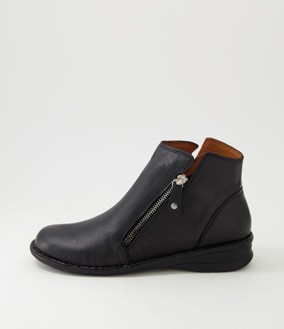 Nohmy Black Leather Ankle Boots