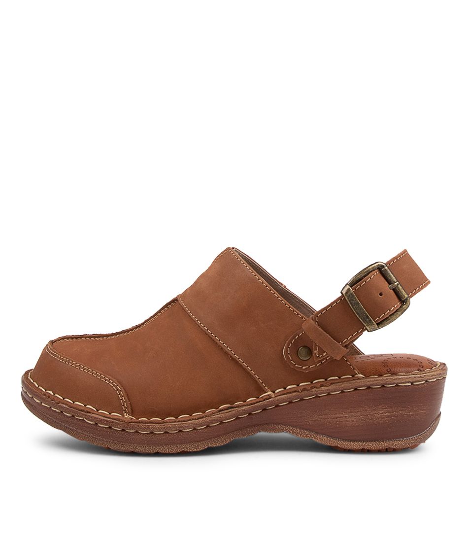 Niliya Cinnamon Leather Slip On Shoes