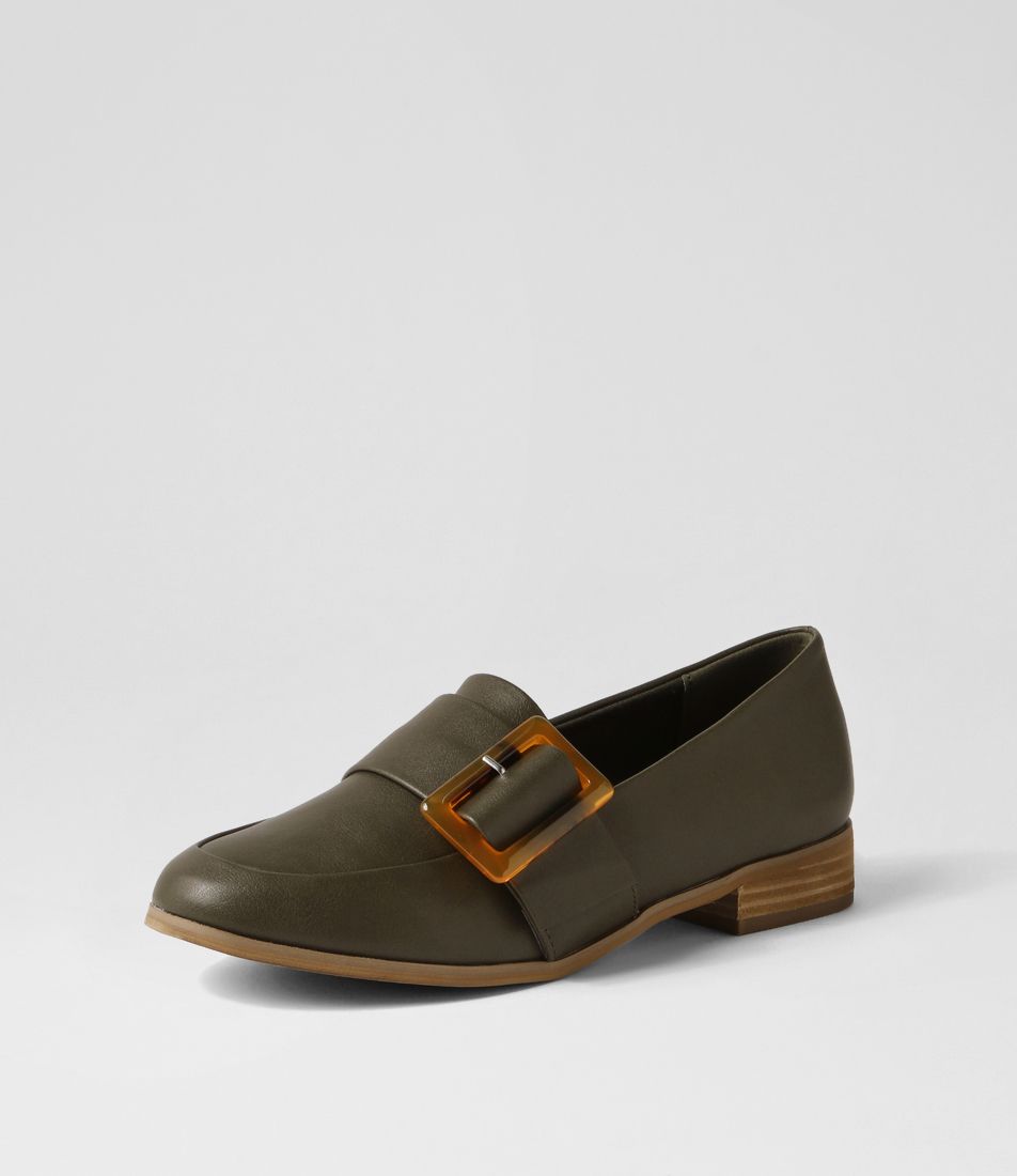 Qeebq Olive Flat Shoes