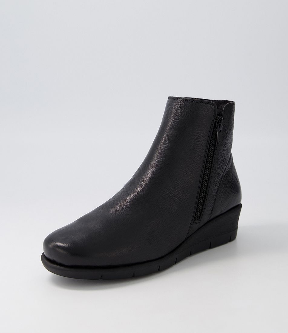 Marrys Black Leather Ankle Boots