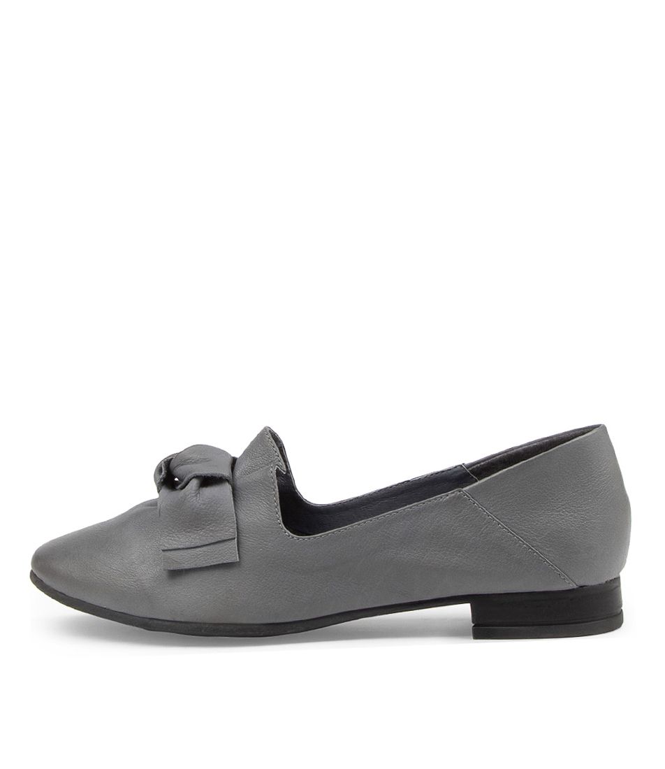 Tarry Charcoal Leather Loafers