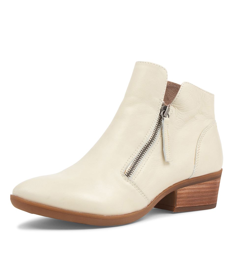 Zalen Winter White Leather Ankle Boots