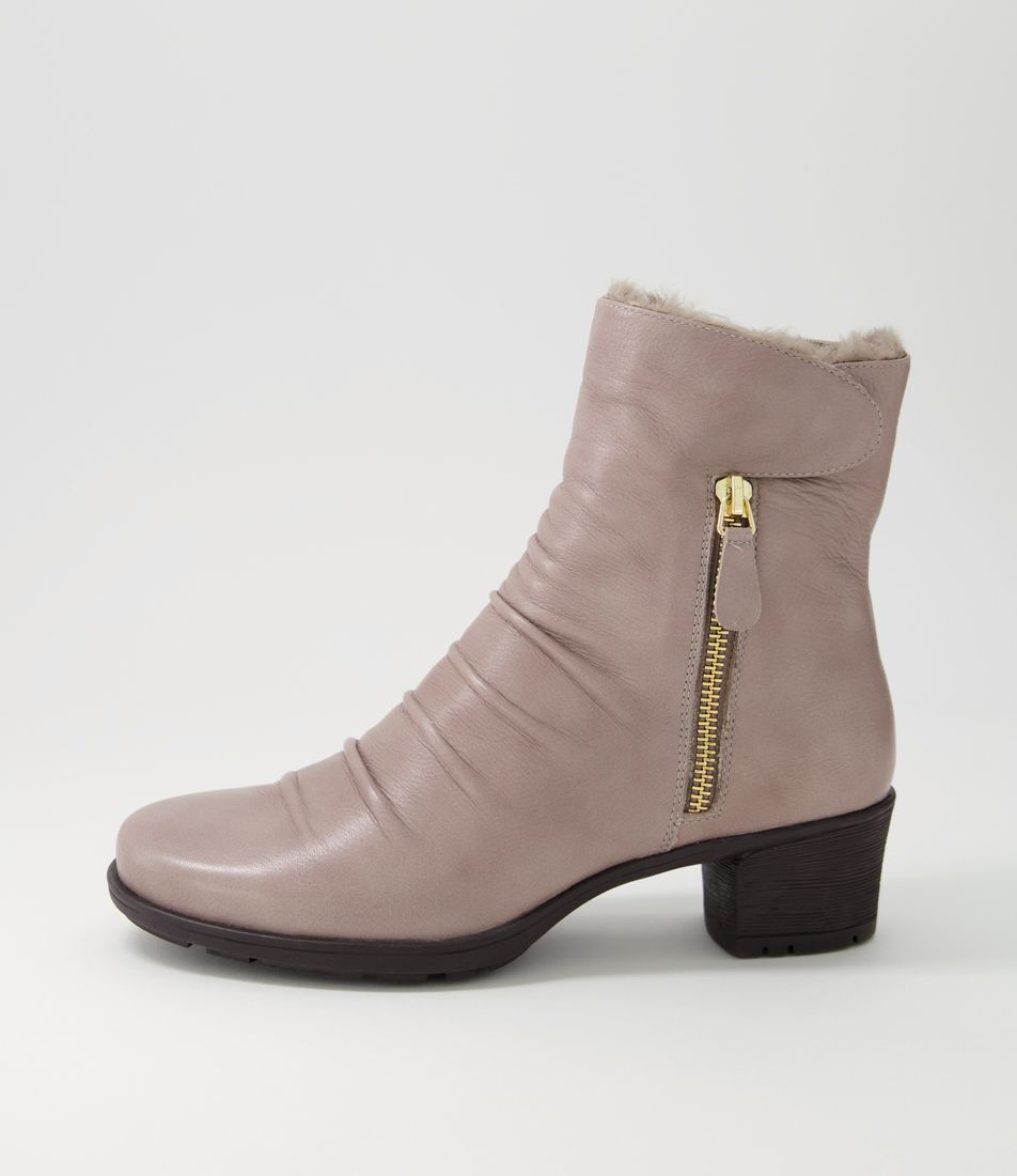 Igloo Donkey Leather Ankle Boots