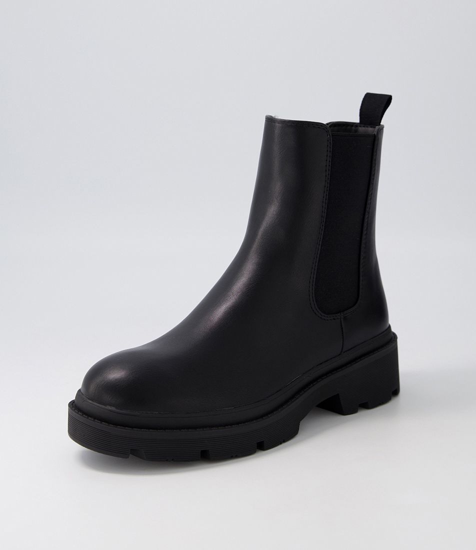 Threnda Black Chelsea Boots