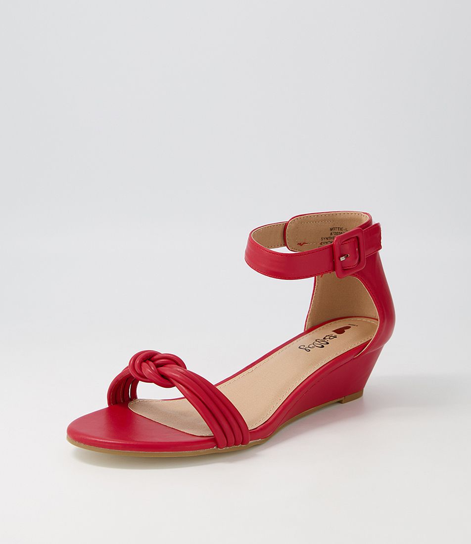 Mottie Red Sandals