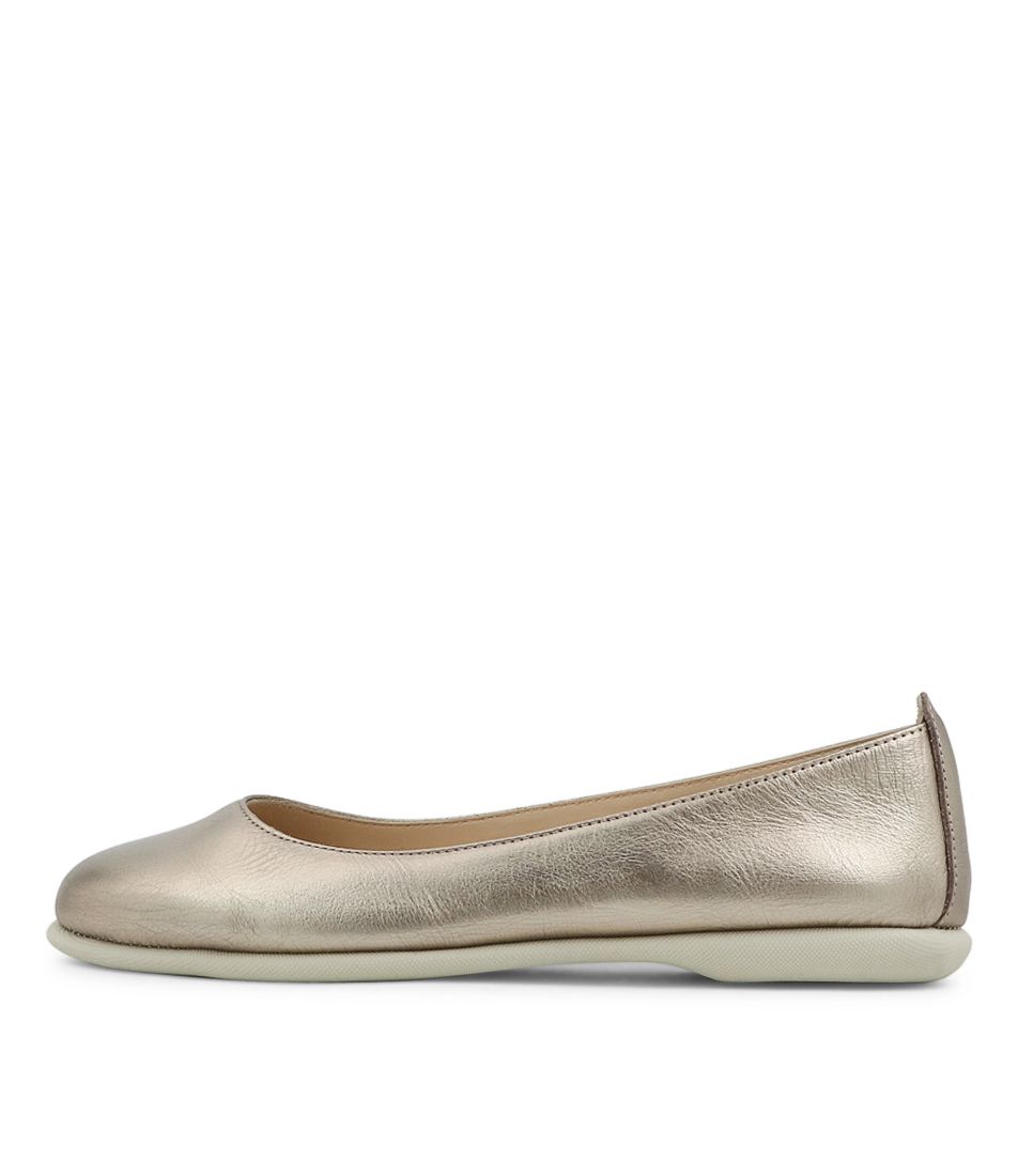 Sarata Pewter Leather Ballet Flats