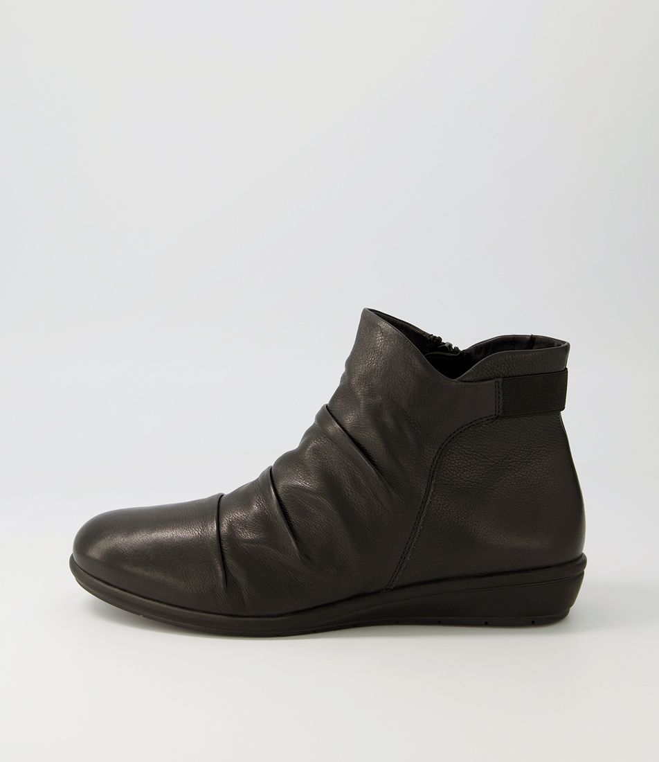 Fois Black Leather Ankle Boots