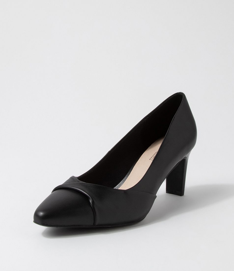 Narlies Black Leather Heels