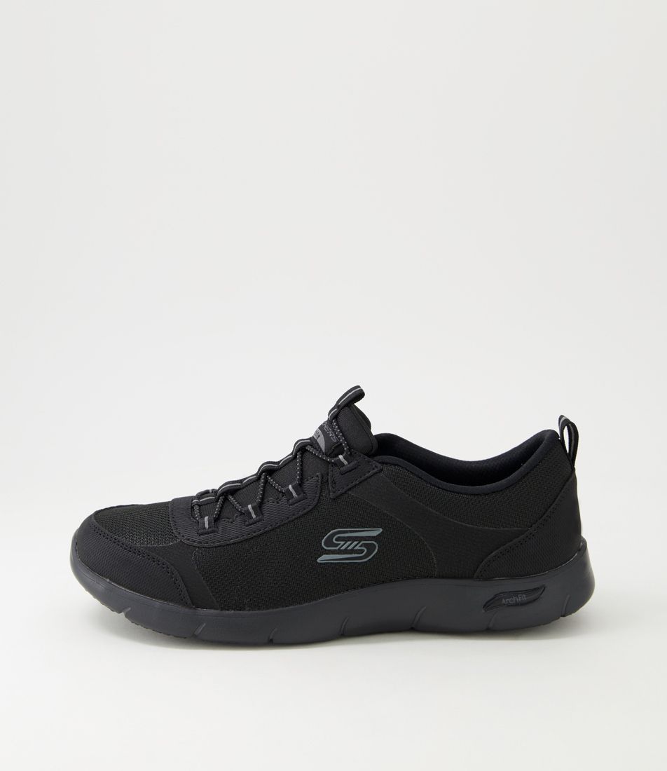Arch Fit Refine Black Sneakers