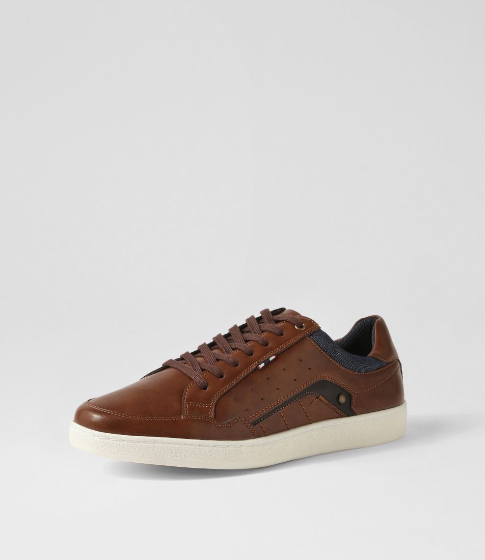 Aulk Brown Smooth Sneakers