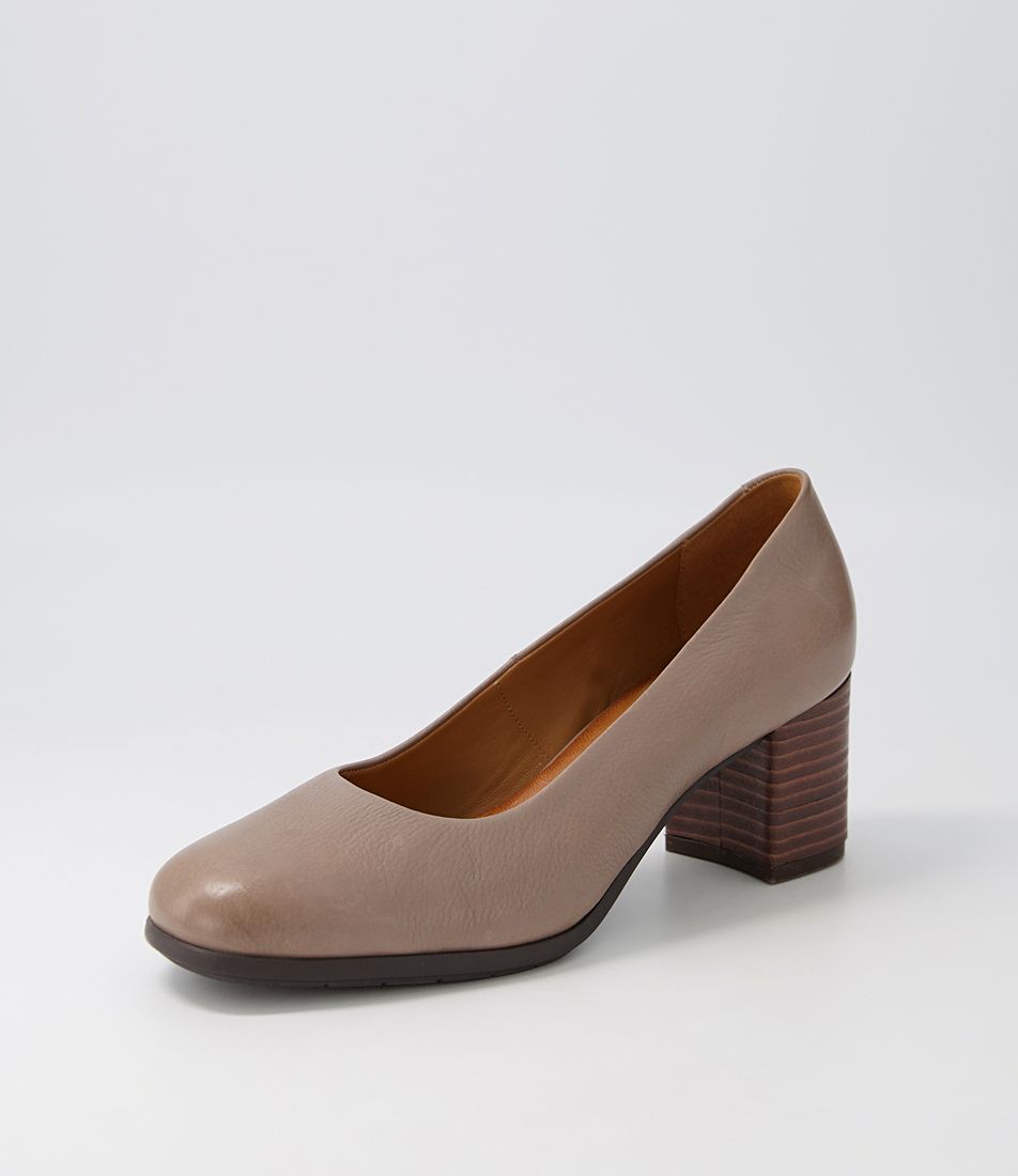 Volume Taupe Leather Heels