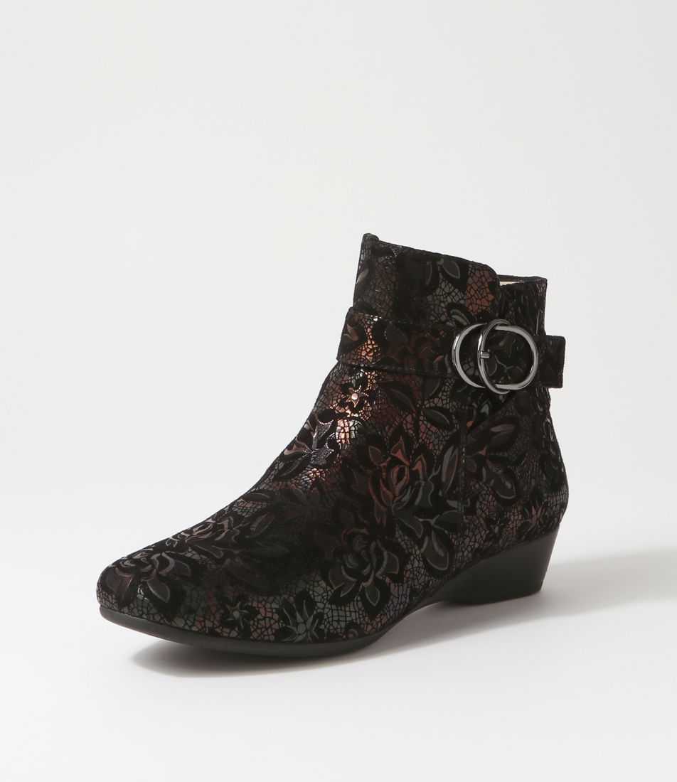 Rachii Maple Flower Suede Ankle Boots