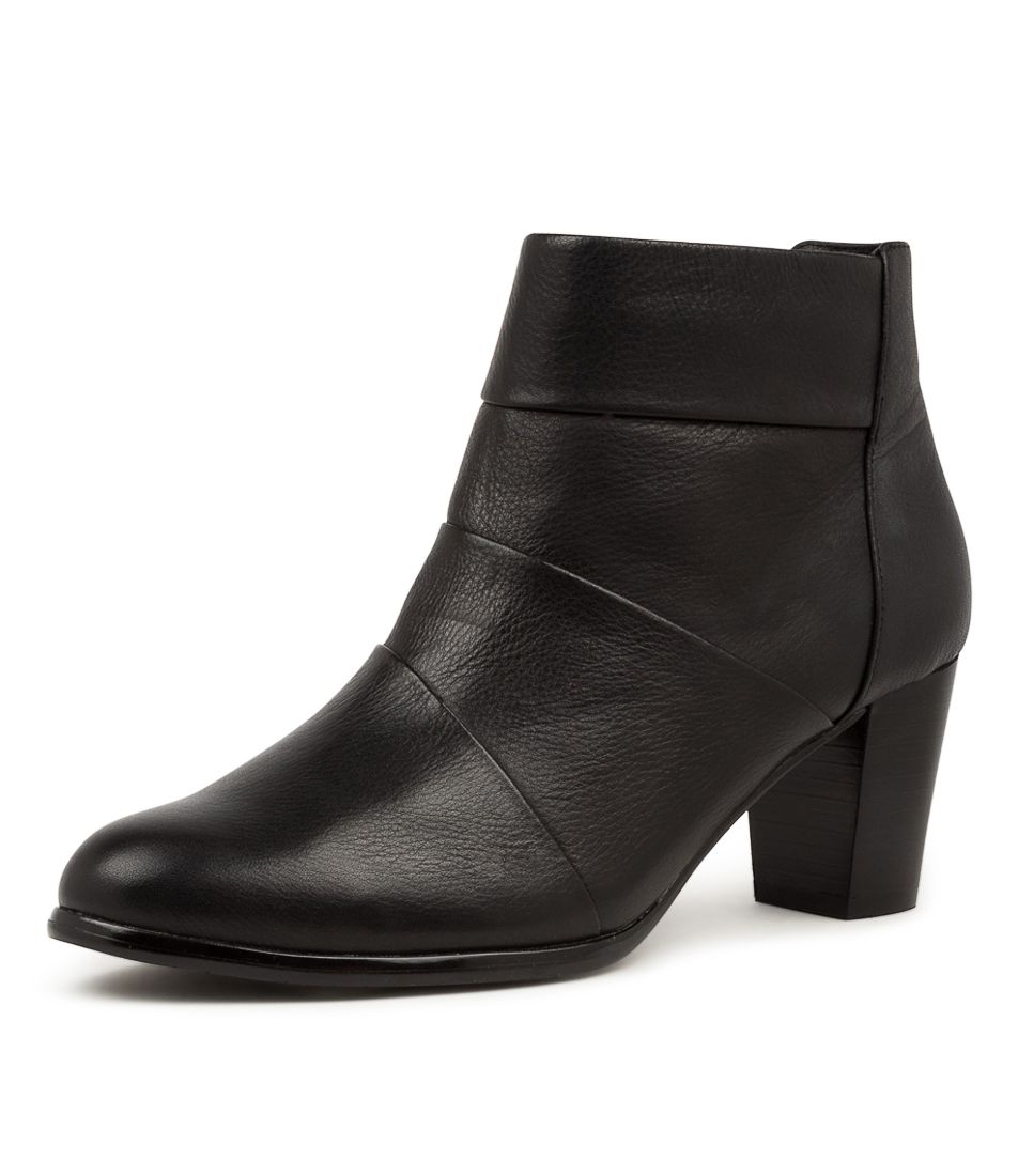 CAMPOST Black Leather Ankle Boots