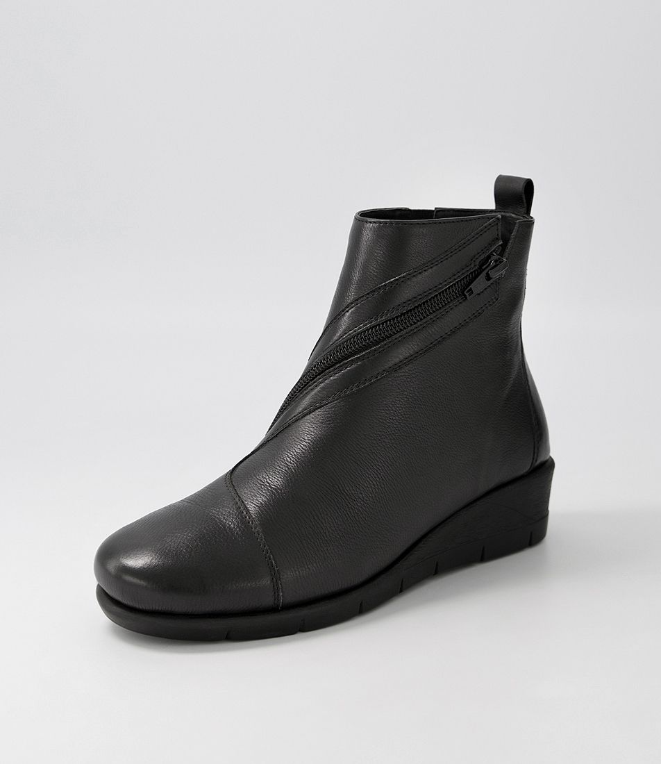 Mammie Black Leather Ankle Boots