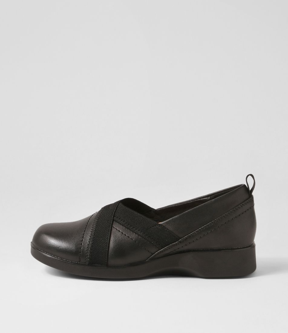 Nass Black Leather Flat Shoes