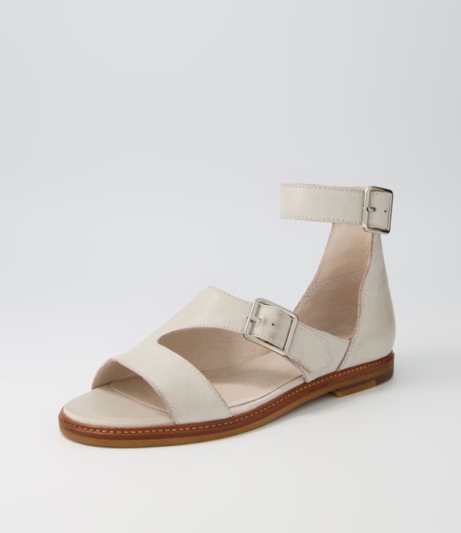 Nasenji Stone Leather Sandals