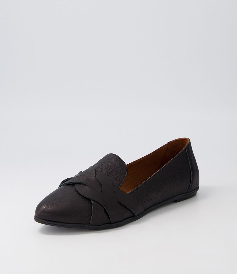 Lorine Black Leather Flat Shoes
