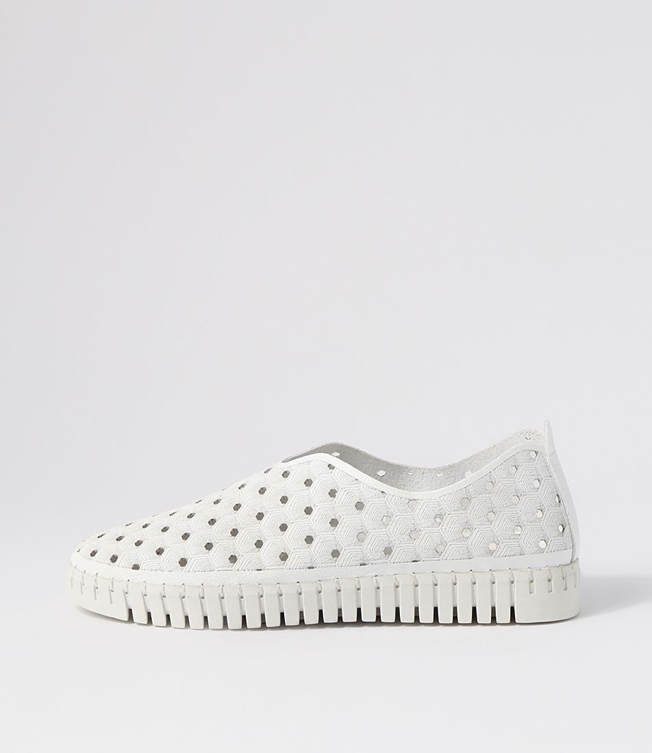 Ushka White Sneakers