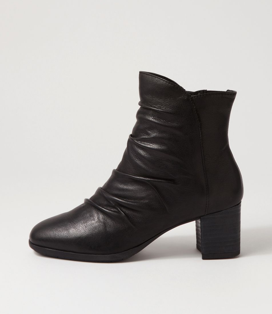 Vuxxied Black Leather Ankle Boots