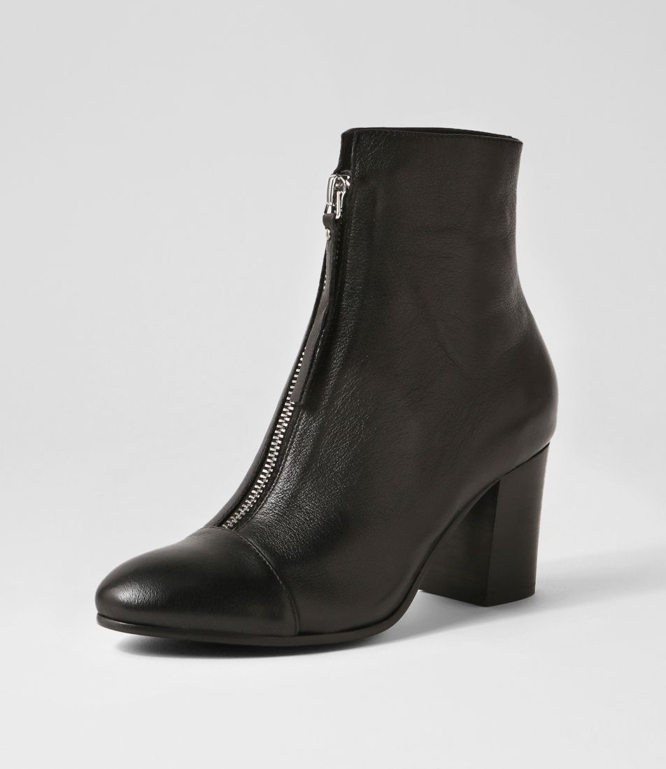 Ussy Black Leather Ankle Boots