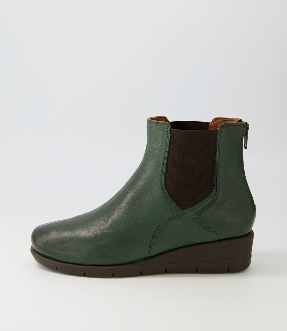 Mollis Light Forest Brown Leather Chelsea Boots