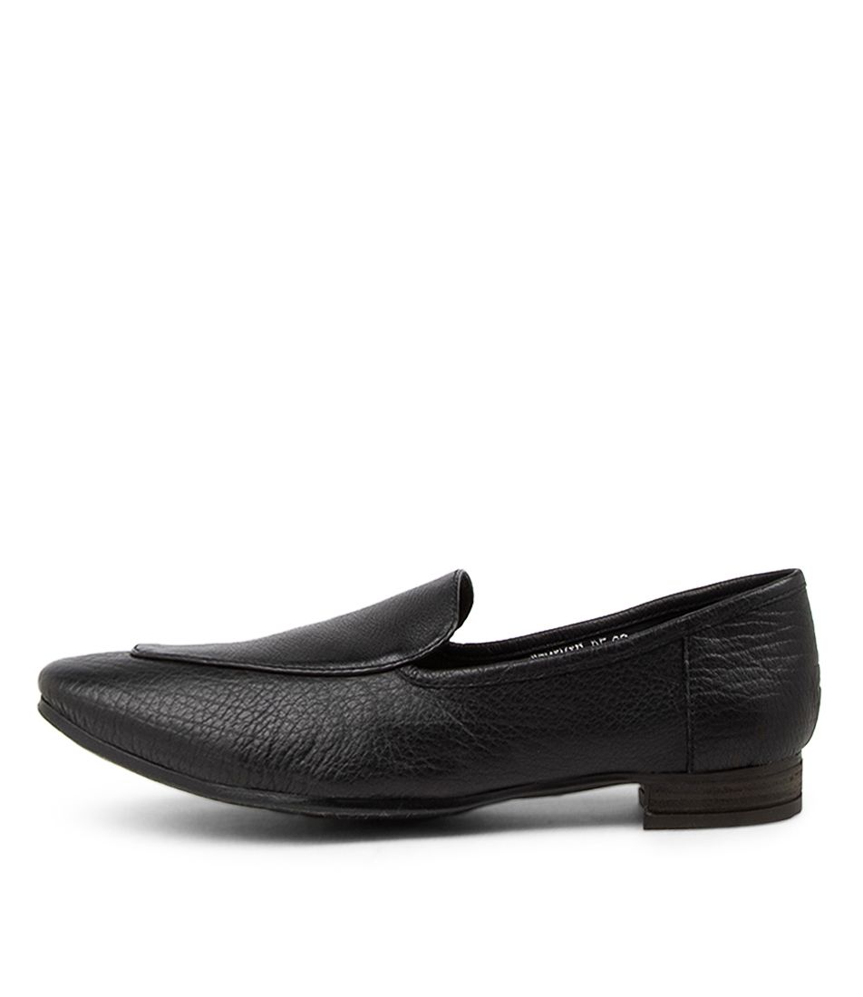 Temimie Black Leather Loafers