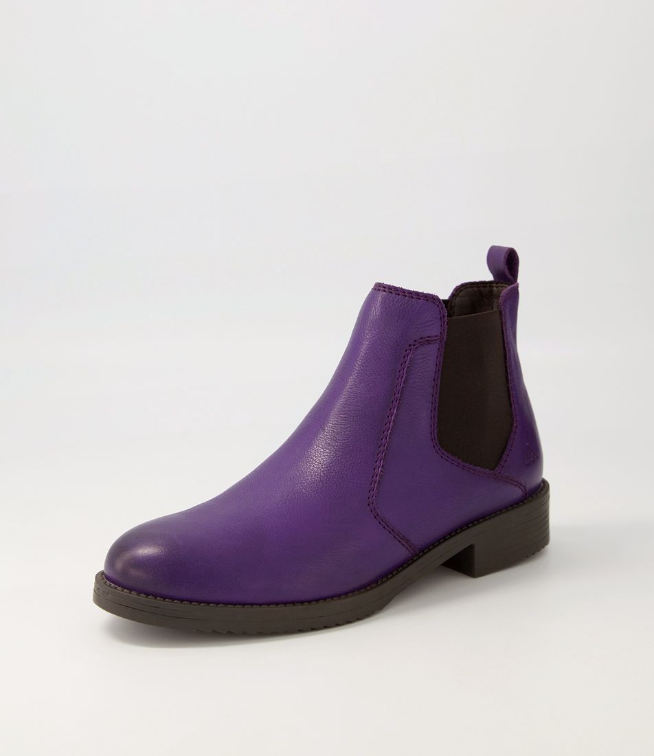 Quake Light Purple Leather Chelsea Boots