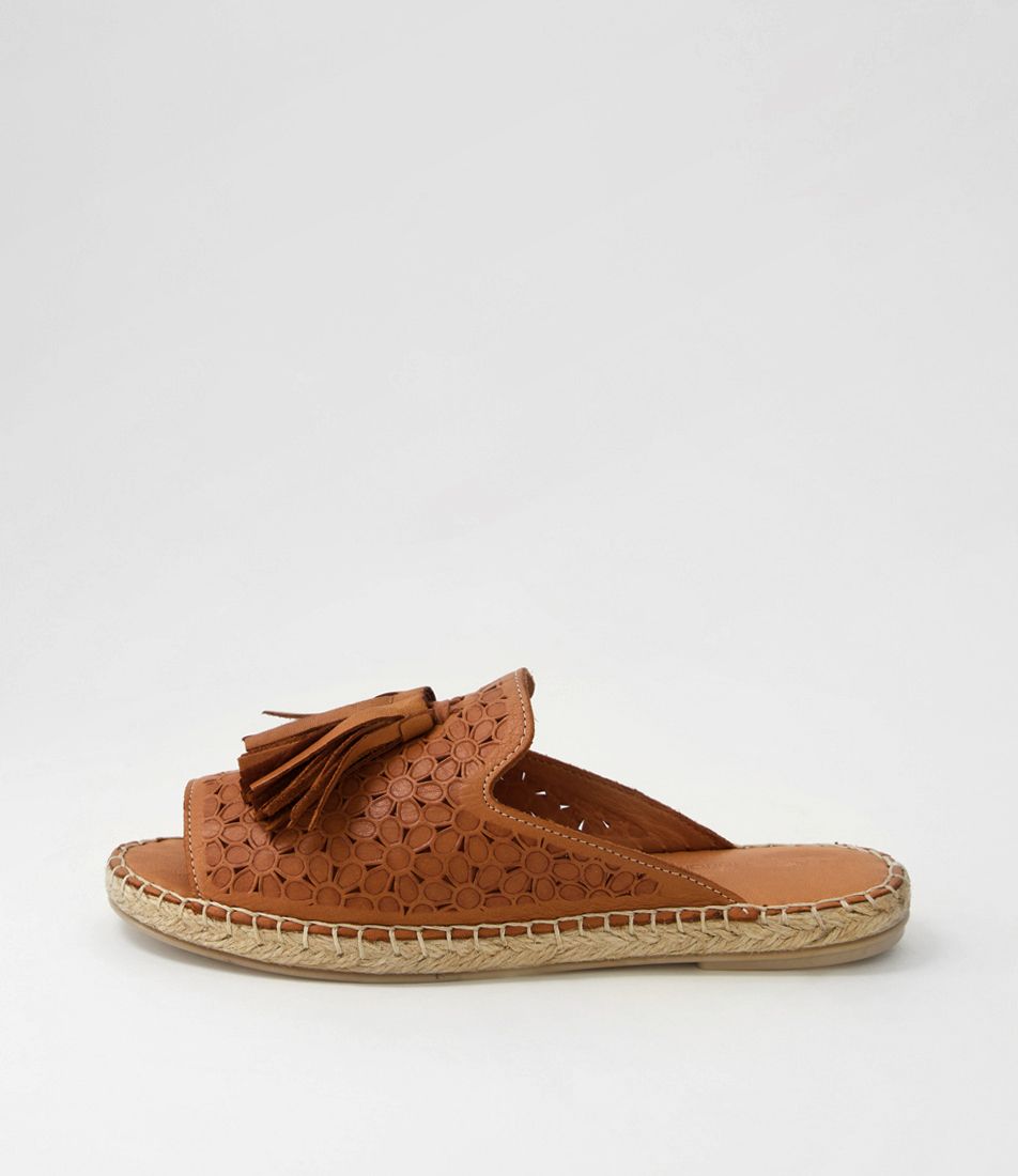 Phinza Tan Leather Sandals