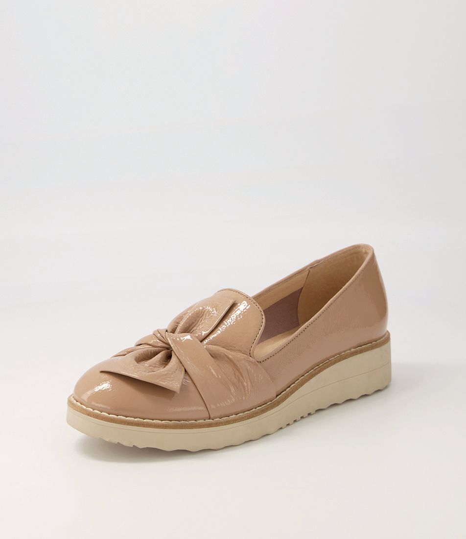 Oclem Caf茅 Nude Patent Leather Loafers