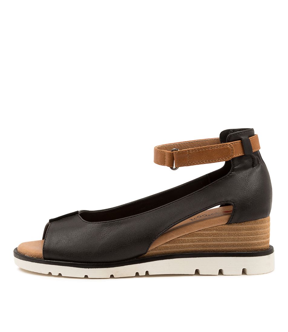 RENEY BLACK TAN SANDALS