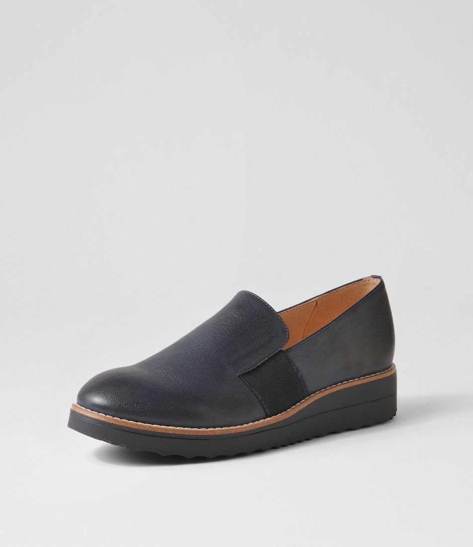 Otrad Navy Leather Flat Shoes