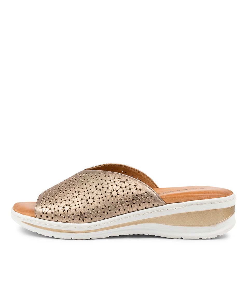 TELLS CHAMPAGNE LEATHER