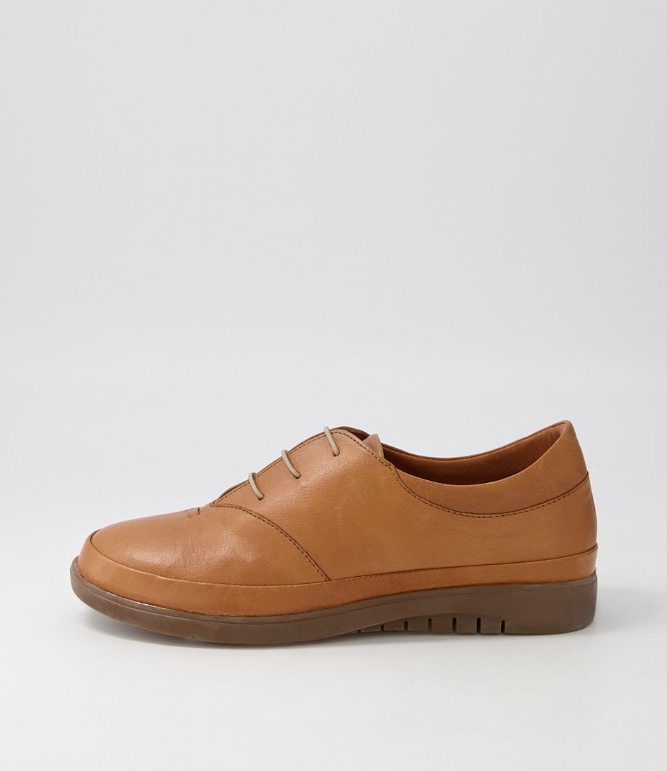 Drannor Tan Leather Lace Up Flats