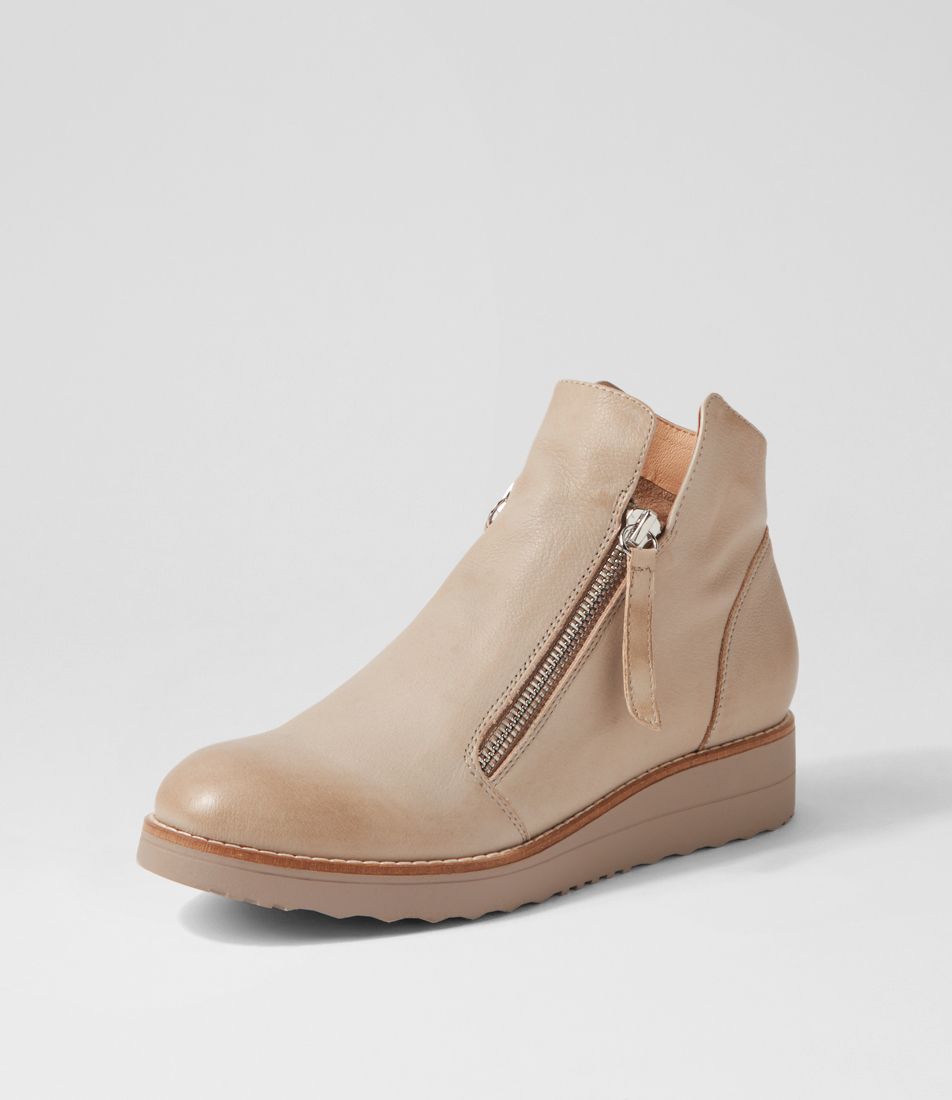 Ohmy Smoke Leather Ankle Boots