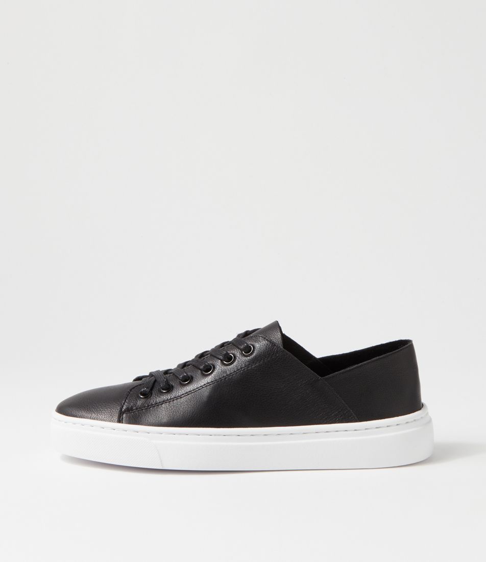 Oaks Black Leather Sneakers