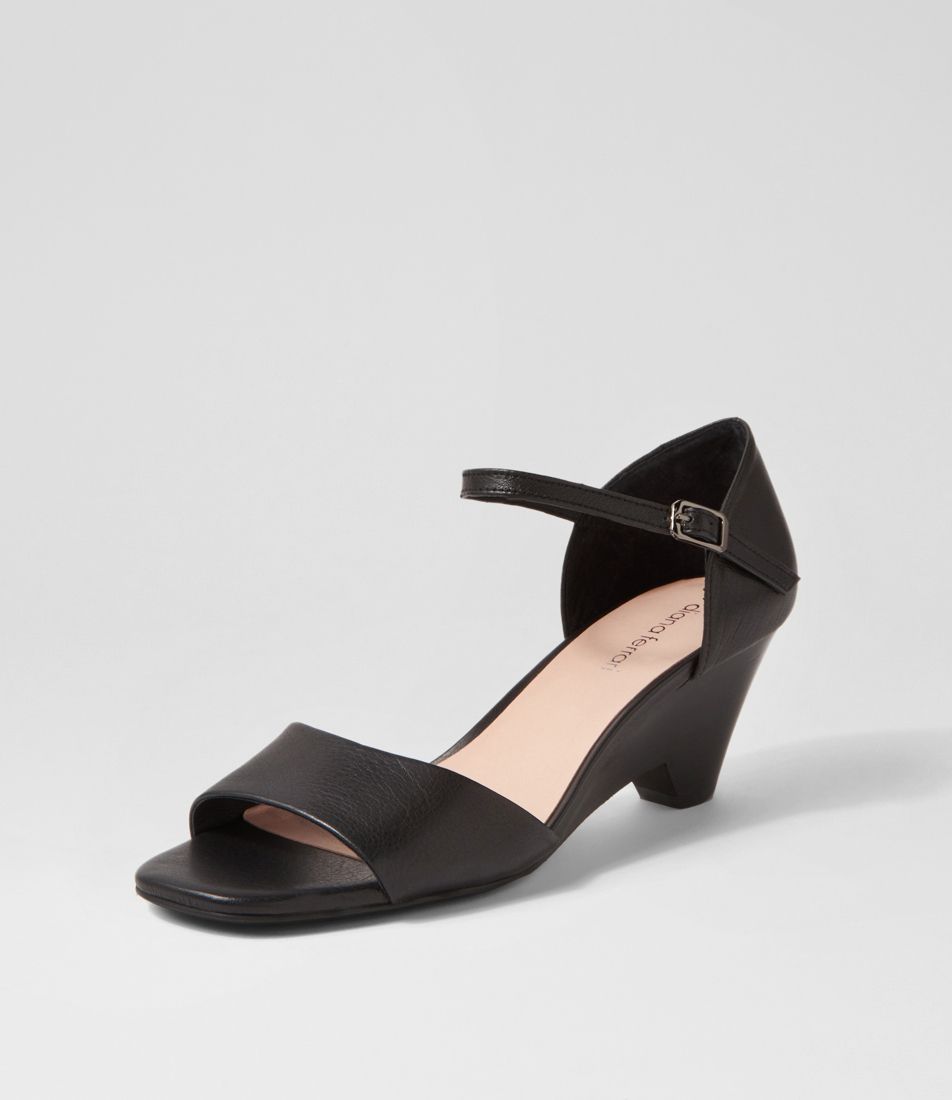 Faytful Black Leather Sandals