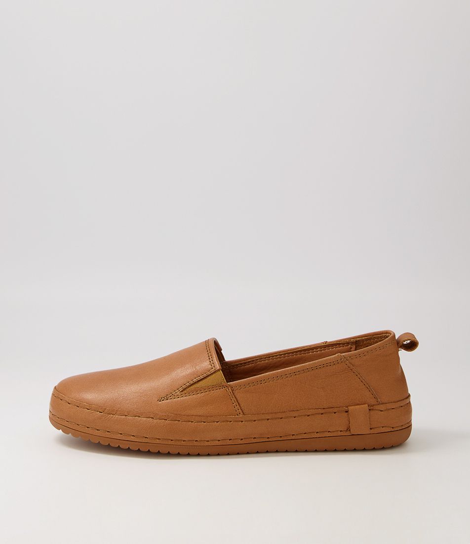 Pluto Tan Leather Sneakers