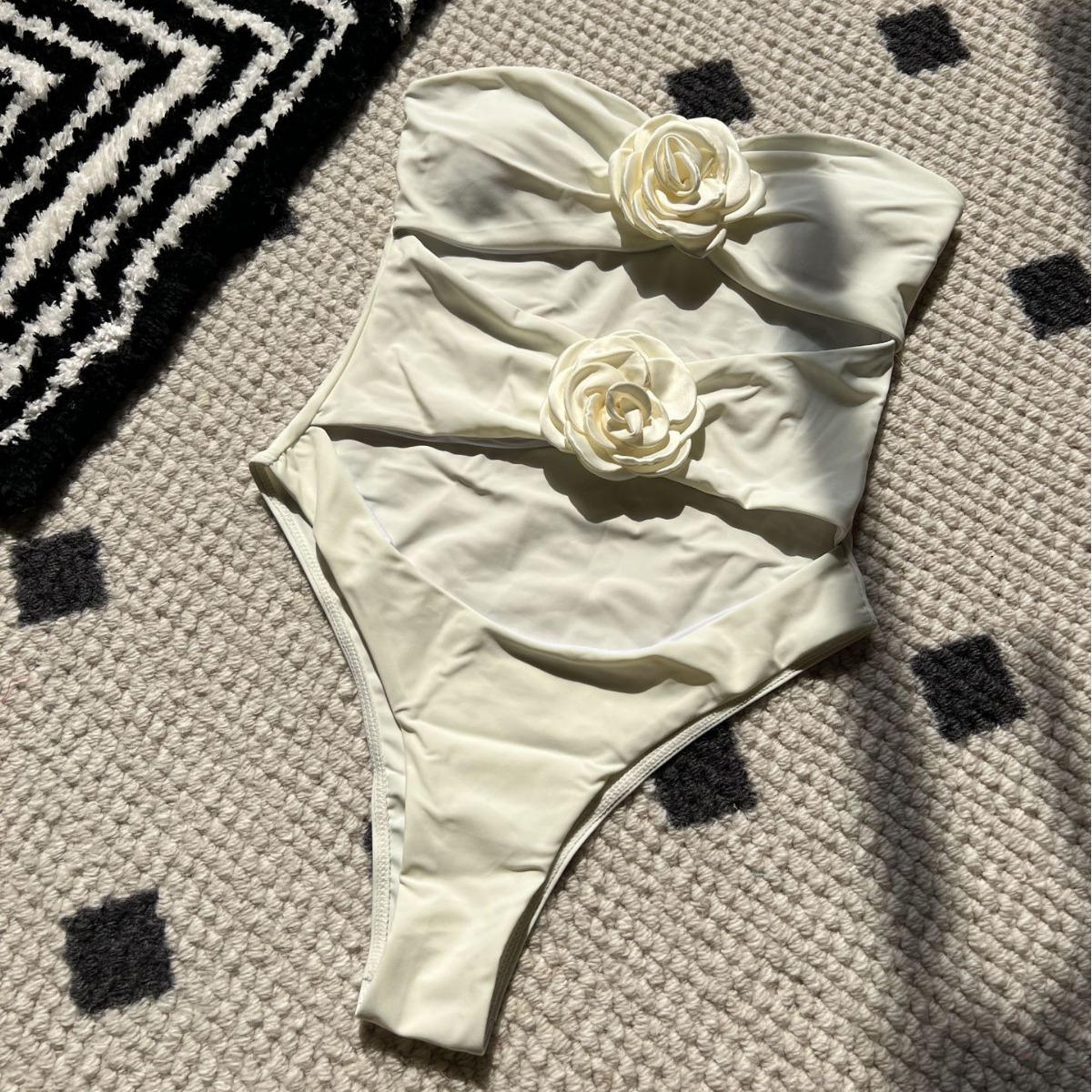 Sexy Hollow Flower One-Piece Swimsuit