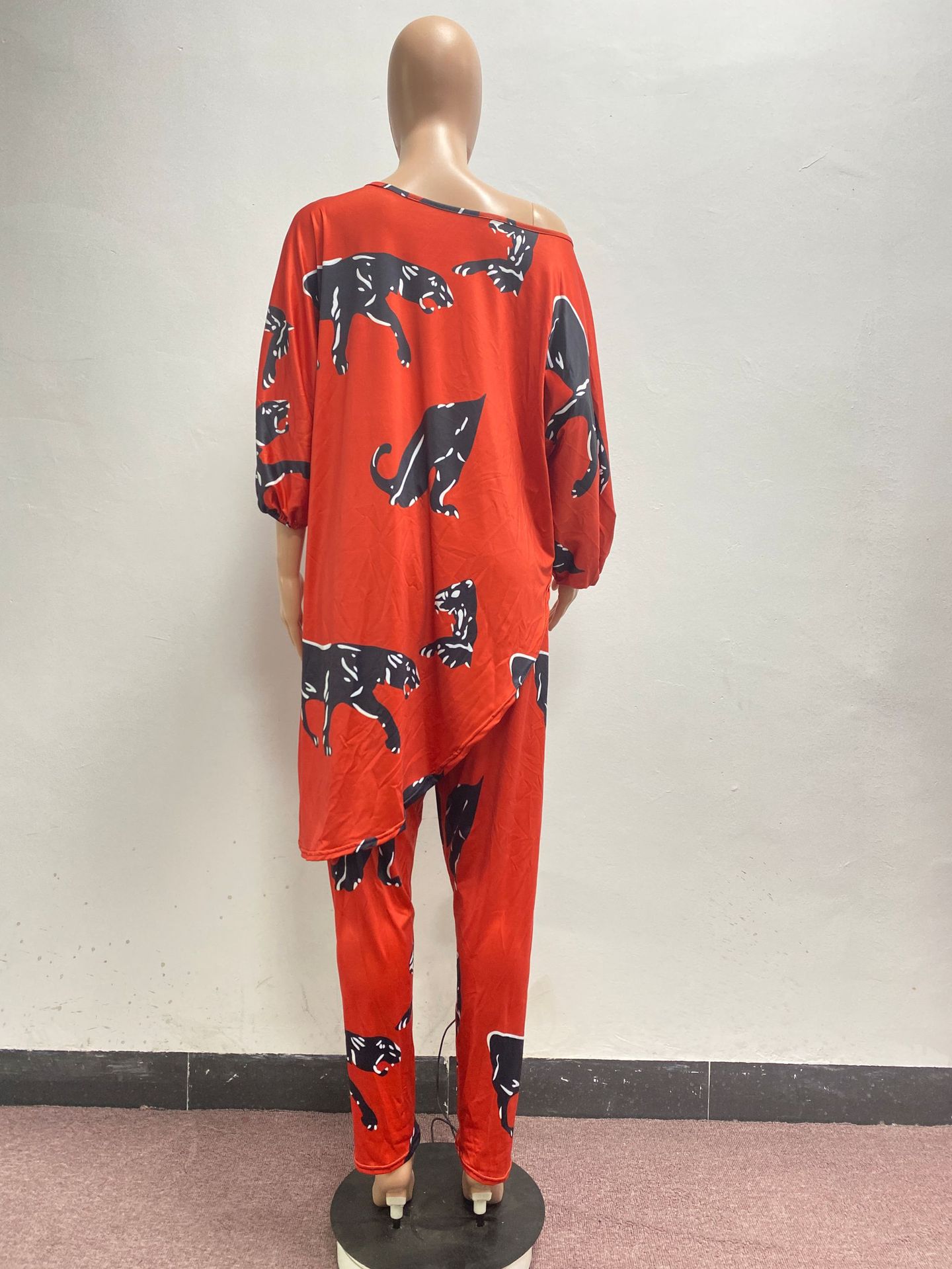 Plus Size Women Printed Slash Shoulder Top and Pants Two-piece Set
