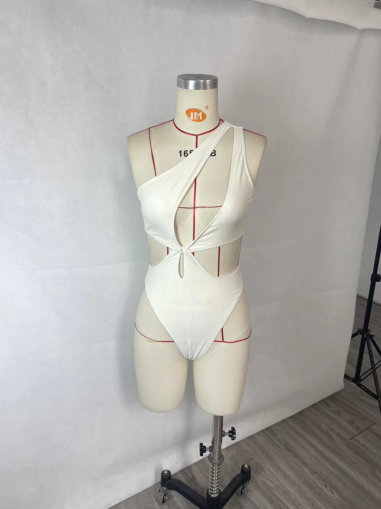 Fashionable Sexy Women's Solid Color Hollow Slash Shoulder Swimsuit