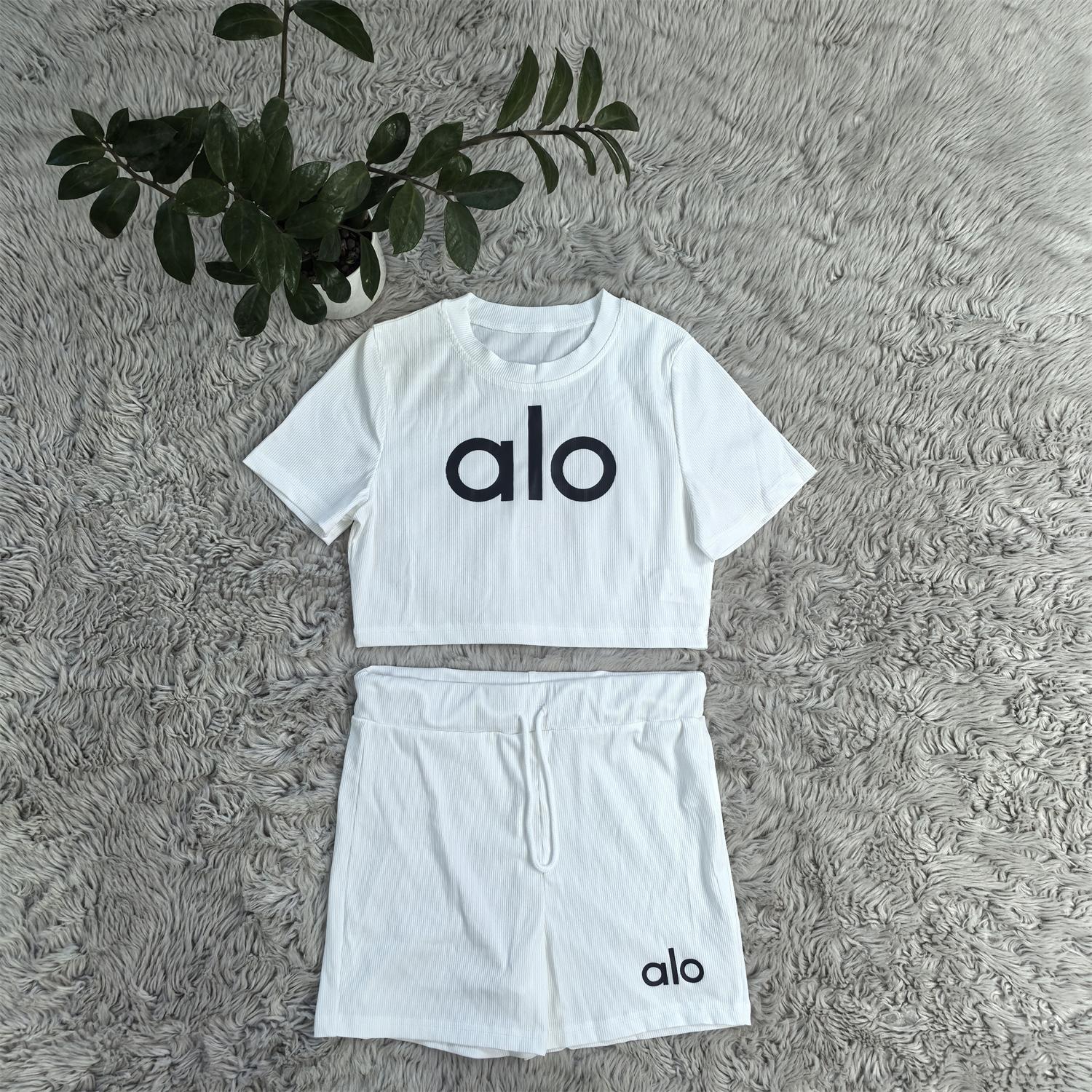 Women summer Stretch Round Neck short-sleeved top and shorts two-piece set